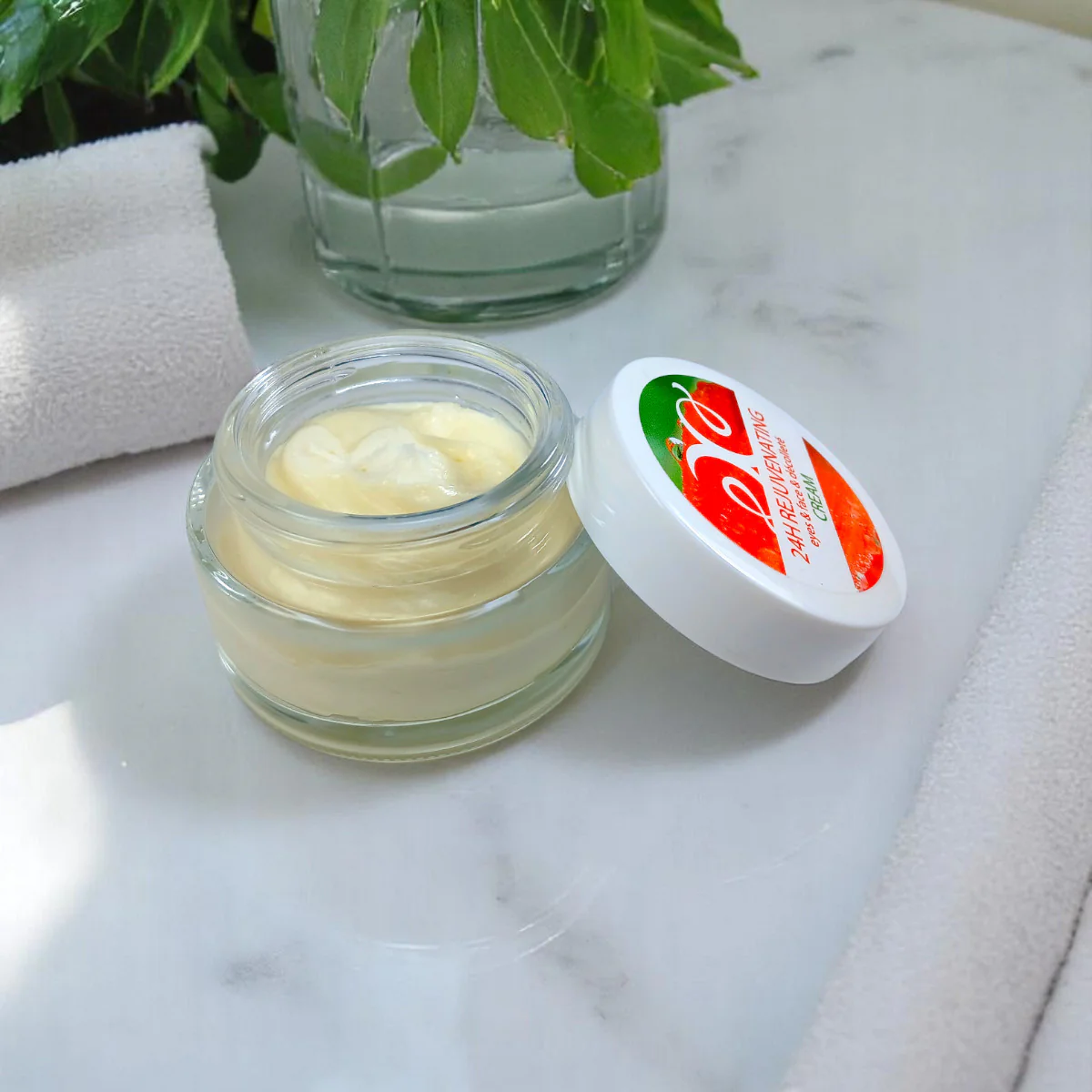 Geopend potje Hristina 24H Rejuvenating crème 50 ml